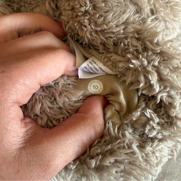 Lululemon Athletica Oh So Sherpa- size women’s 10 - Picture 8 of 8